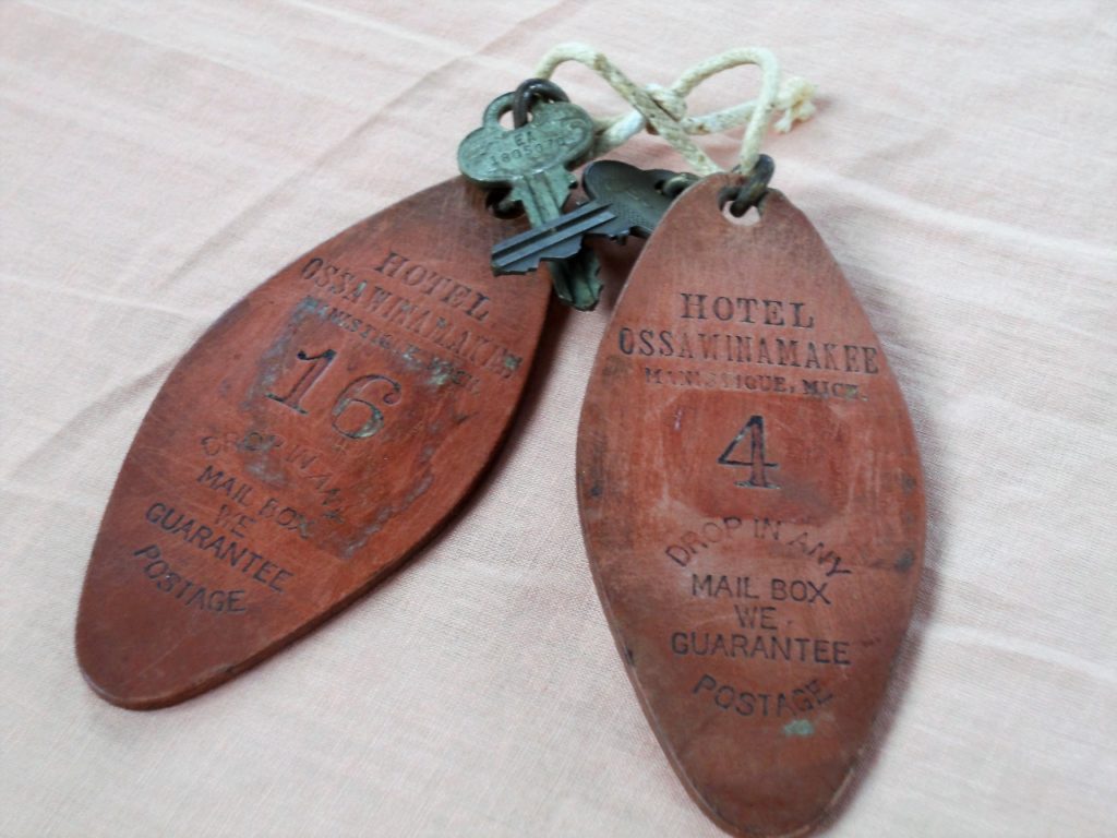 Room keys from the Hotel Ossawinamakee